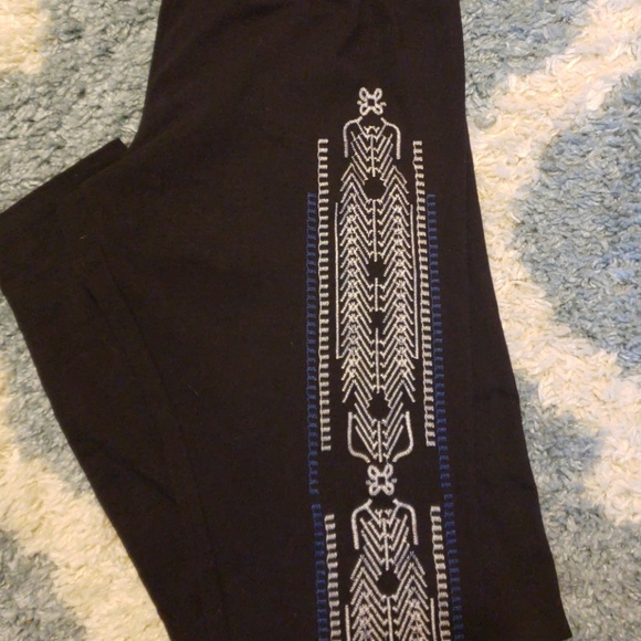 DEX TRIBAL LEGGINGS - Picture 4 of 4